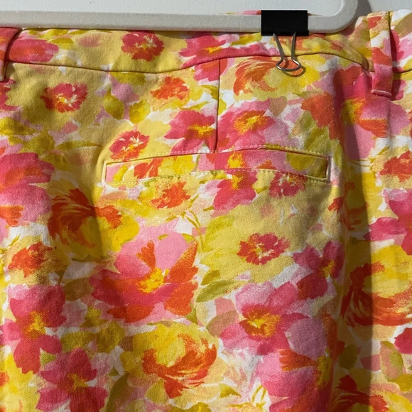 Old Navy Yellow Floral High Rise Pixie Skinny Pant Secret Smooth Pockets Size 24 - Picture 6 of 9